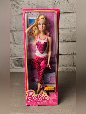Barbie 2013 Fashion Doll Heart Top Pink Polka Dot Pants NIB